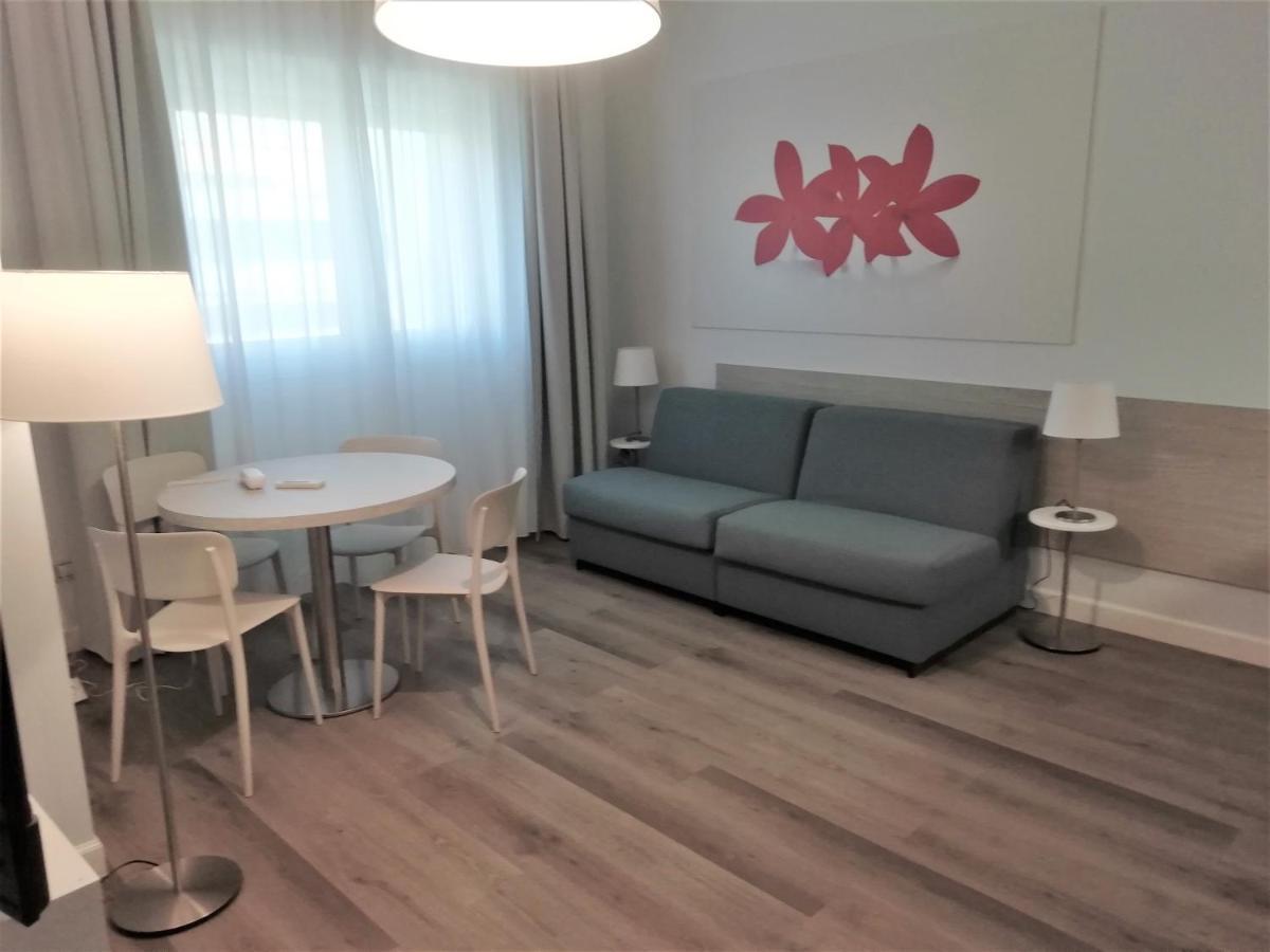 Delta Hotel Apartments ซานโดนาโต มีลาเนเซ ภายนอก รูปภาพ